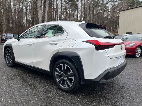 Used 2021 Lexus UX 200 w/ Premium Package image 9