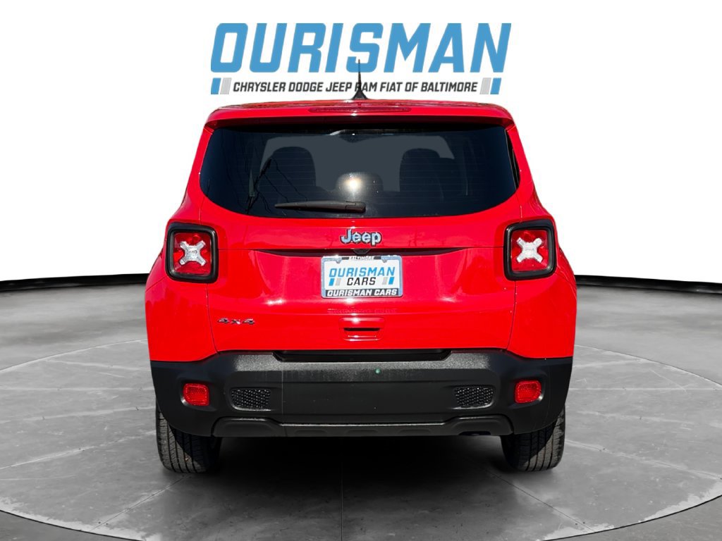 Used 2023 Jeep Renegade Latitude AWD/4WD image 5