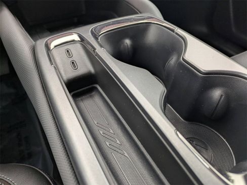 New 2025 Chevrolet Equinox EV RS image 24