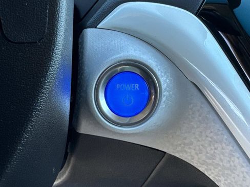 Used 2020 Chevrolet Bolt Premier w/ Infotainment Package image 17