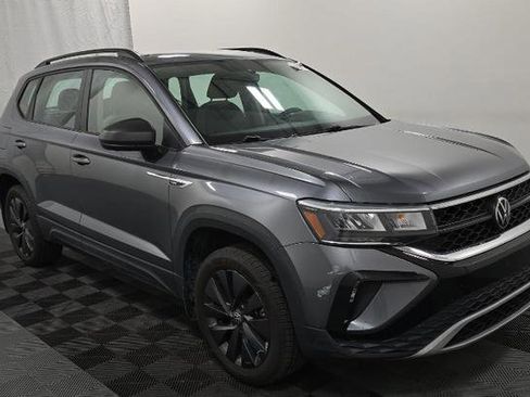 Used 2023 Volkswagen Taos S image 3