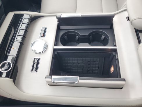 New 2026 Lincoln Navigator Reserve w/ Jet Appearance Package image 26