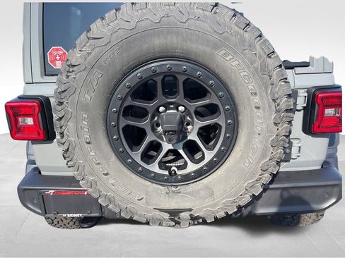 Used 2022 Jeep Wrangler Unlimited Sport image 11