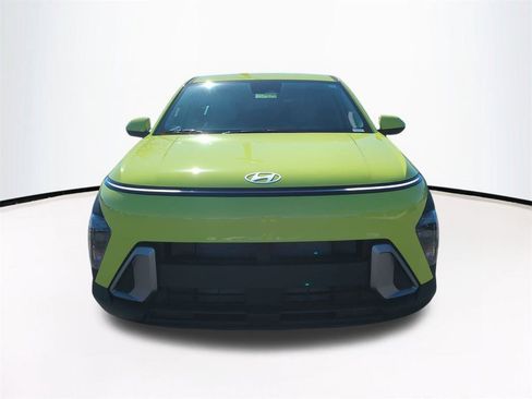 New 2026 Hyundai Kona SE image 3
