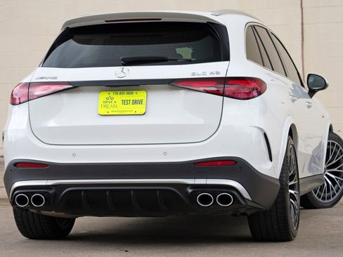 Used 2024 Mercedes-Benz GLC 43 AMG 4MATIC image 5