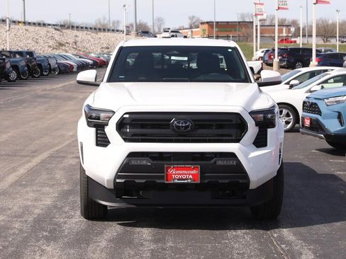 New 2026 Toyota Tacoma SR5 image 4