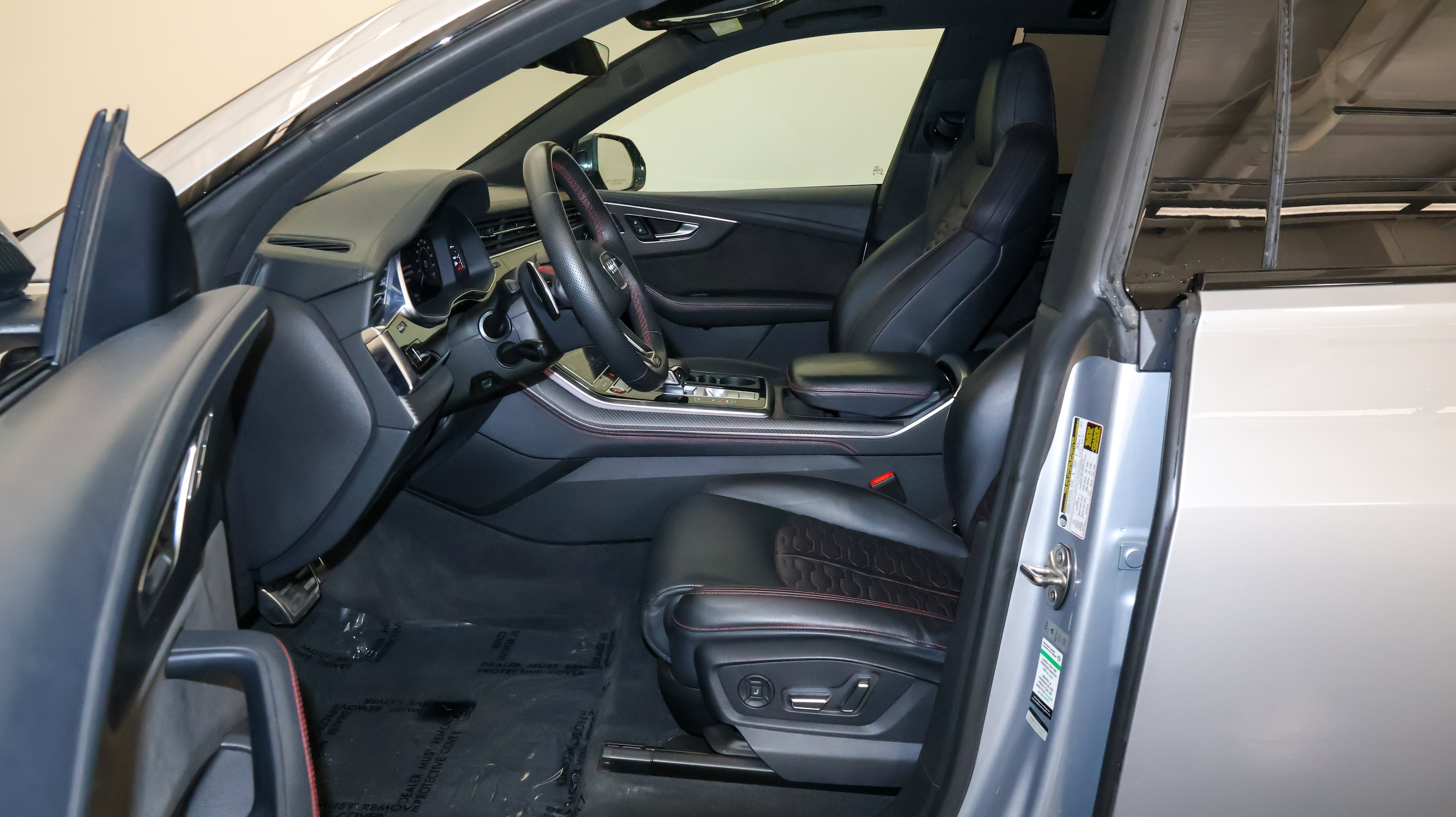 Used 2022 Audi RS Q8 AWD/4WD image 14