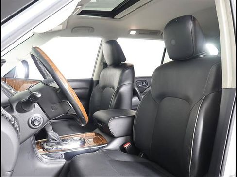 Used 2019 INFINITI QX80 Luxe RWD image 7