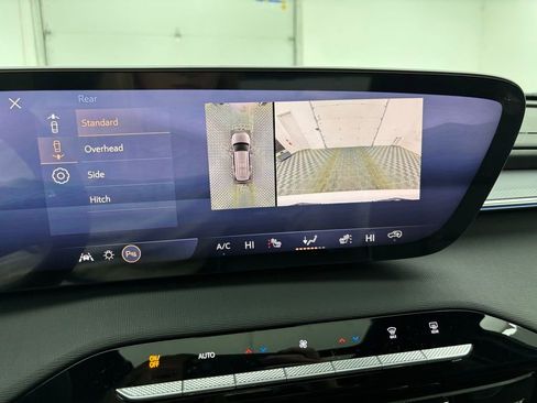 New 2026 Buick Enclave Sport Touring w/ Power Package image 4