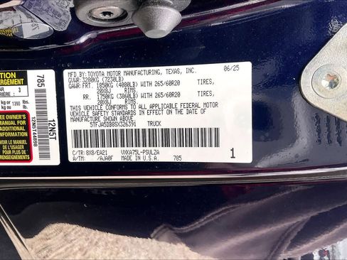 Used 2025 Toyota Tundra Limited image 35