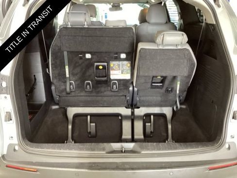 Used 2025 Toyota Sienna XLE FWD image 15