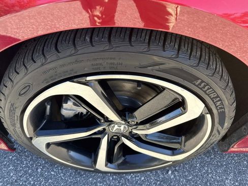 Used 2018 Honda Accord Sport image 12