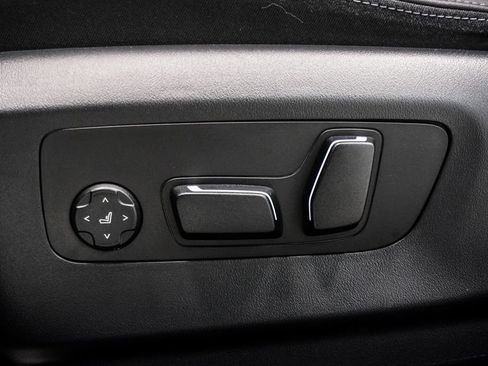 Used 2025 BMW 530i RWD image 7
