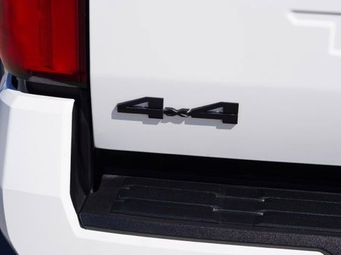 Certified 2024 Toyota Tacoma TRD Off-Road image 12