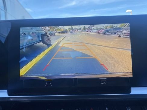 Used 2023 Chevrolet Silverado 1500 LT image 20