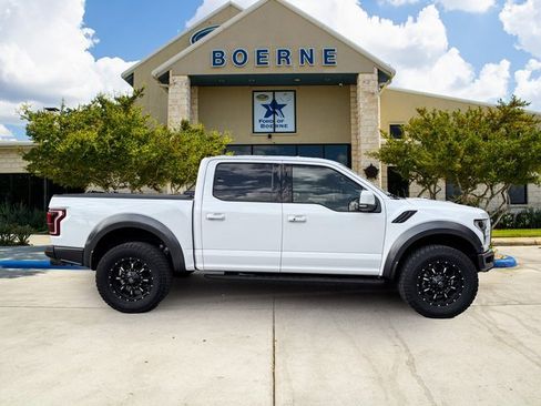 Used 2017 Ford F150 Raptor w/ Equipment Group 802A Luxury image 7