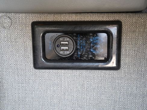 Used 2020 Chevrolet Express 2500 w/ Enhanced Convenience Package image 36