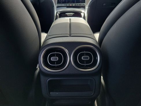 Certified 2026 Mercedes-Benz GLC 300 image 11