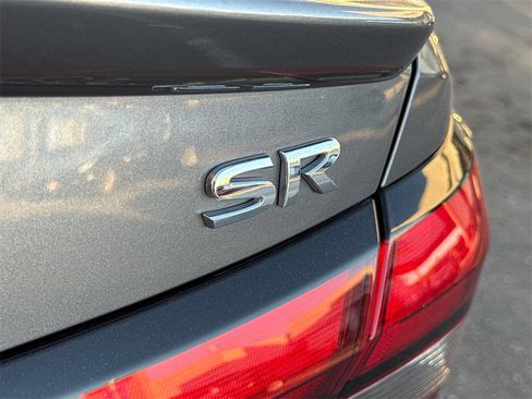 Used 2020 Nissan Versa SR image 6