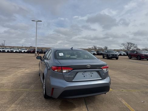 Used 2024 Toyota Corolla LE image 20