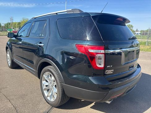 Used 2015 Ford Explorer XLT w/ Equipment Group 202B FWD image 7