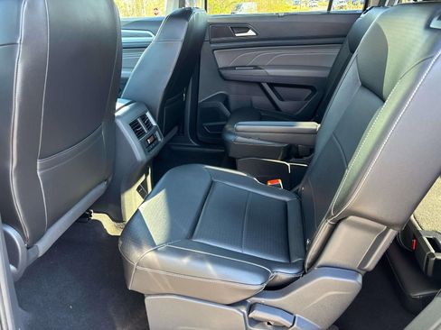 Used 2021 Volkswagen Atlas SE w/ Panoramic Sunroof Package image 15