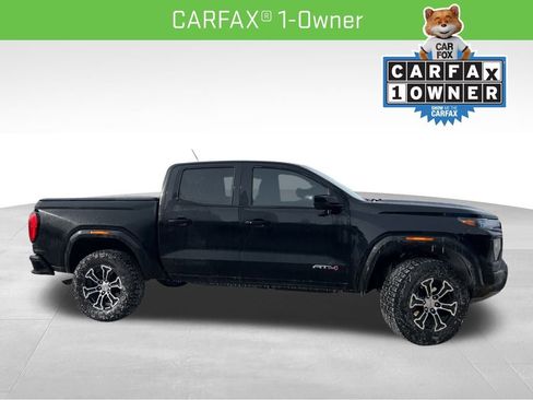 Used 2024 GMC Canyon AT4 w/ AT4 Premium Package image 4