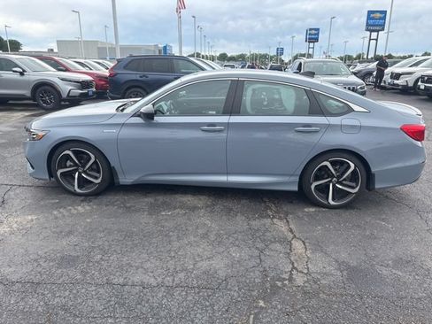 Used 2022 Honda Accord Sport image 3