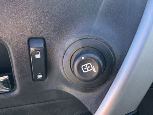 Used 2013 Ford Edge Limited image 10