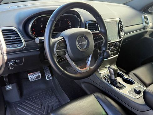 Used 2022 Jeep Grand Cherokee Limited w/ Trailer Tow Group IV image 4