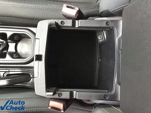 Used 2021 Jeep Wrangler Unlimited Sport image 40