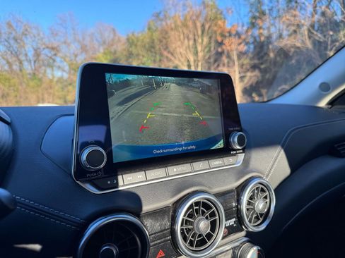 Used 2025 Nissan Sentra SV image 17