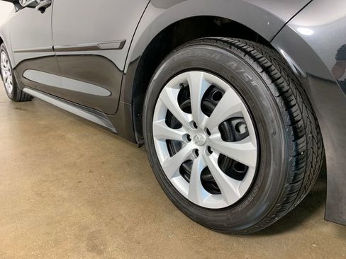 Used 2021 Toyota Corolla LE w/ Body Protection Package (TMS) FWD image 15