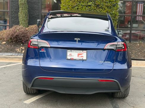 Used 2024 Tesla Model Y Long Range image 14