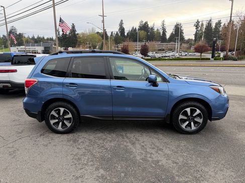 Used 2017 Subaru Forester 2.5i Limited w/ Protection Package #2 AWD/4WD image 11