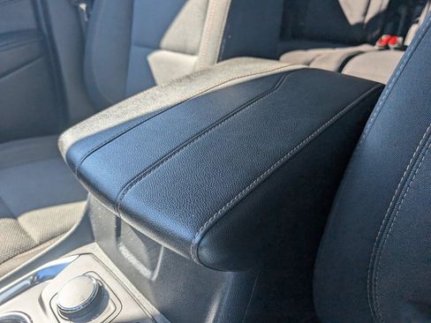 Used 2020 Chevrolet Traverse LS FWD image 8