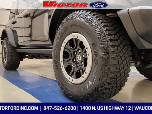 Used 2023 Ford Bronco Badlands w/ Sasquatch Package image 10