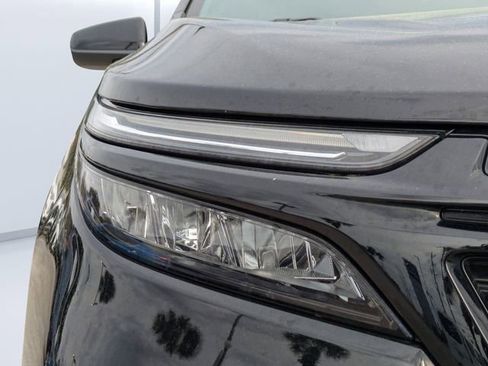 Used 2024 Chevrolet Equinox RS FWD image 9