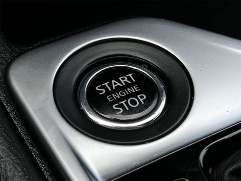 Used 2024 Nissan Sentra SV image 19