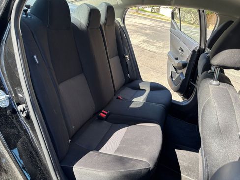 Used 2025 Nissan Sentra SV image 21