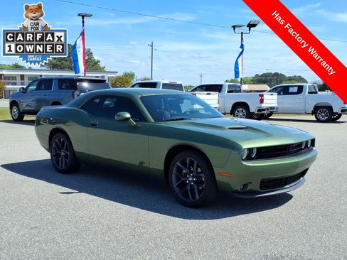 Used 2023 Dodge Challenger SXT w/ Blacktop Package image 7