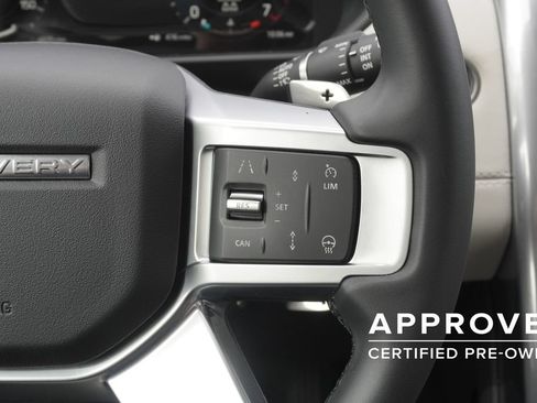 Used 2025 Land Rover Discovery S AWD/4WD image 13