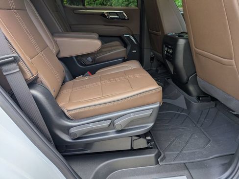 New 2026 Chevrolet Tahoe High Country AWD/4WD image 38