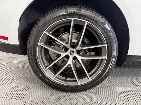 New 2026 Porsche Macan AWD/4WD image 13