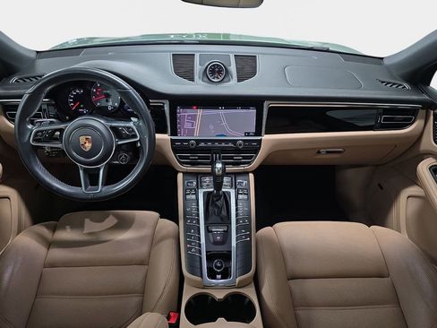Certified 2019 Porsche Macan S AWD/4WD image 12