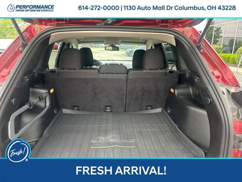 Used 2015 Jeep Cherokee Latitude FWD image 14