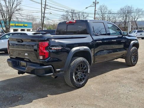 Used 2024 Chevrolet Colorado Trail Boss w/ Advanced Trailering Package image 7