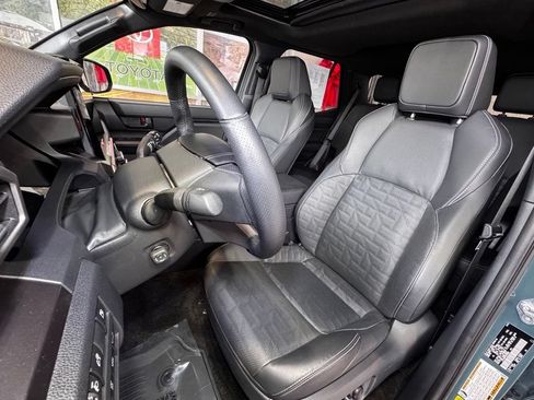 Certified 2025 Toyota 4Runner TRD Off-Road Premium AWD/4WD image 23