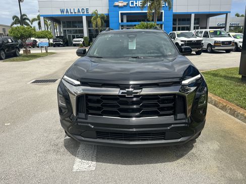 New 2026 Chevrolet Equinox ACTIV w/ Convenience Package III AWD/4WD image 3