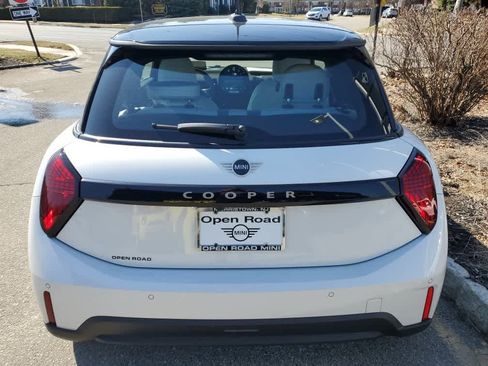 New 2026 MINI Cooper 2-Door Hardtop image 4